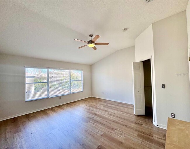 Building Photo - 10035 Tranquility Way