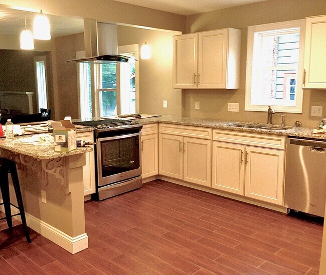 763 Unit A Kitchen - 763 S Aurora St