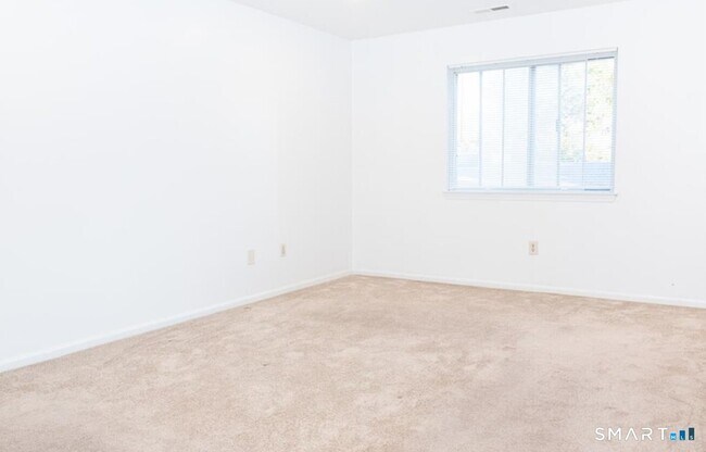 Building Photo - 211 Windgate Cir