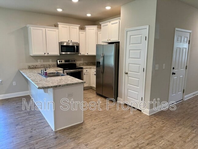 Building Photo - 6029 Royal Port Ct