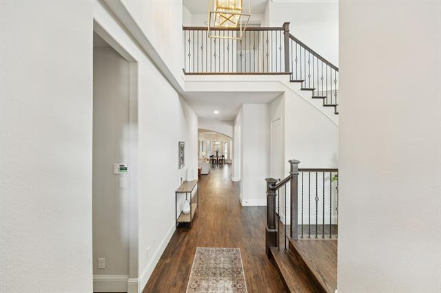 Building Photo - 204 Chisholm Trail