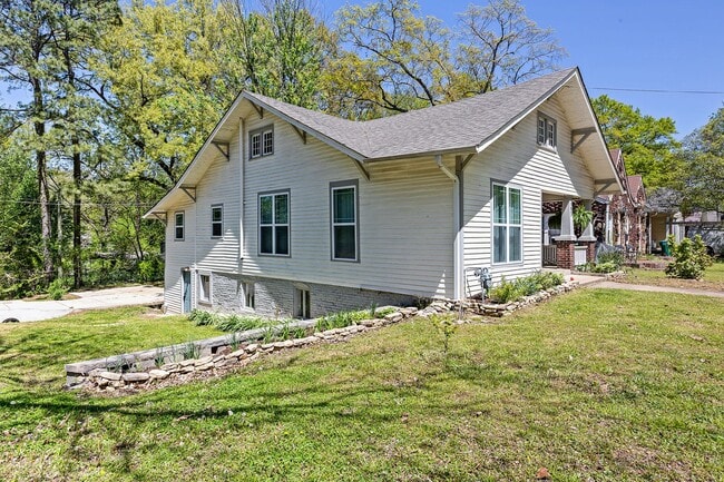 Building Photo - Find Your Fall Sanctuary