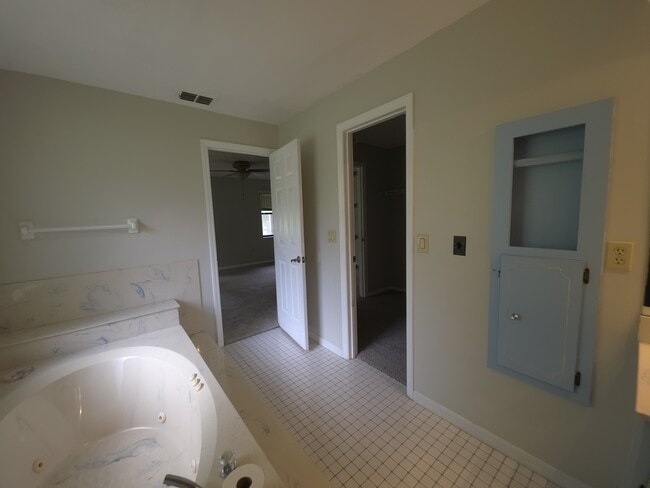 Building Photo - 5373 N Mock Orange Dr