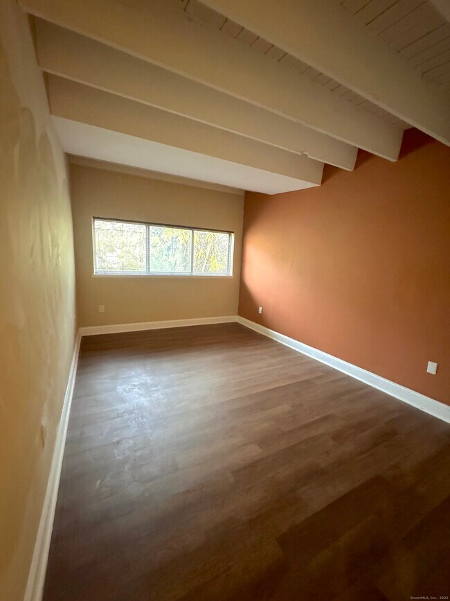 Building Photo - 1 Front St