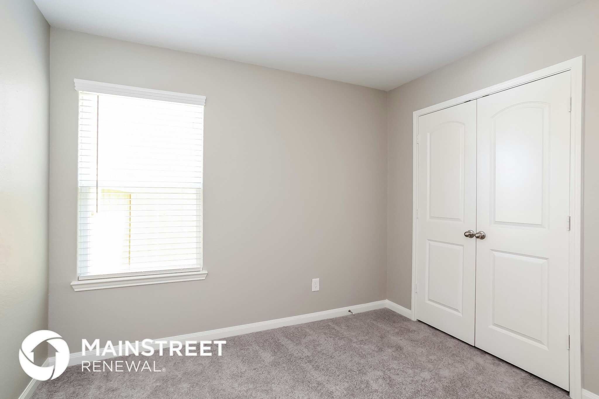 Building Photo - 23075 Bellini Dr