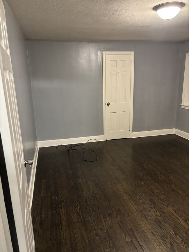 Building Photo - 72 Park St