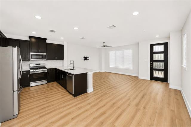 Building Photo - 7537 Reis Ln