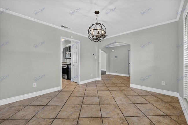 Building Photo - 333 Stately Oak Ln