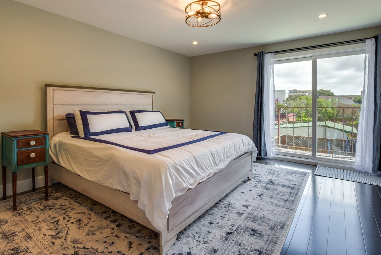 Building Photo - 4627 Irving St