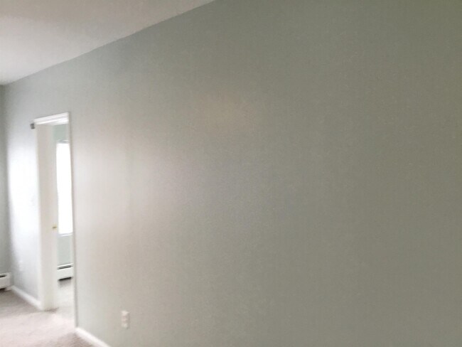 Building Photo - 90 Union Ave