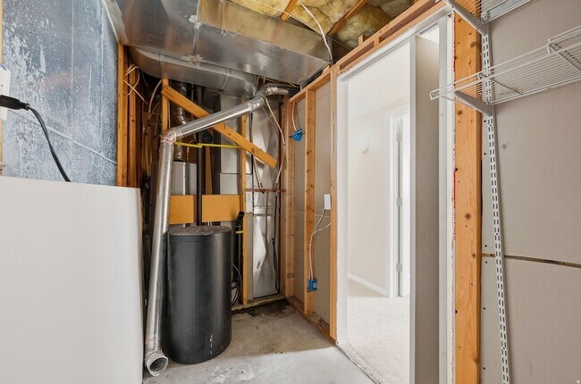 Building Photo - 2575 Athena Dr