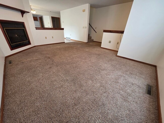 Building Photo - 4925 Coventry Ct