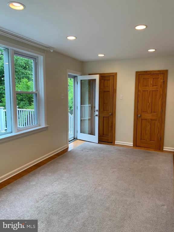 Building Photo - 1524 Knox Rd