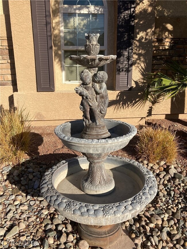 Building Photo - 7020 N Albatross Attic St