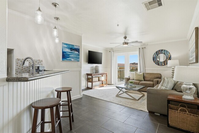 Building Photo - 9520 Seawall Blvd