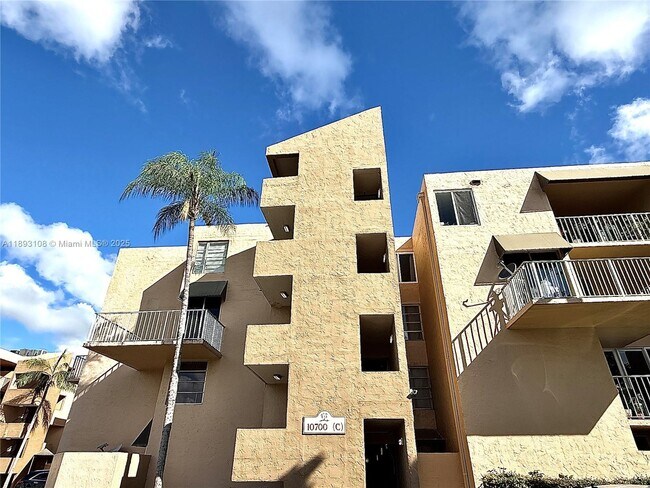 Primary Photo - 10700 SW 108th Ave