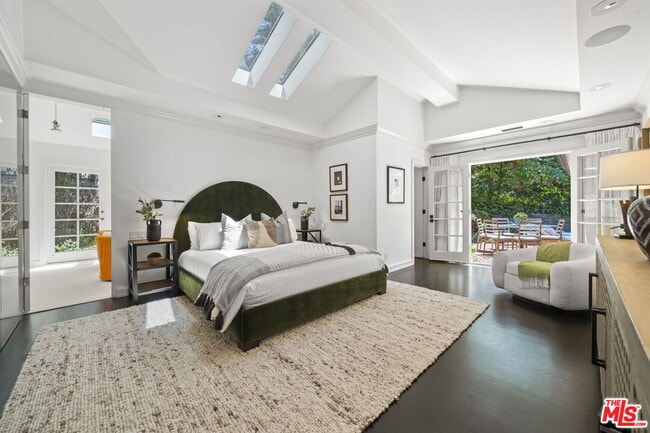 Building Photo - 3 Latimer Rd