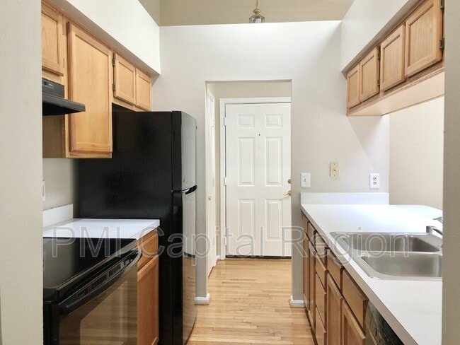 Building Photo - 2812 Clear Shot Dr