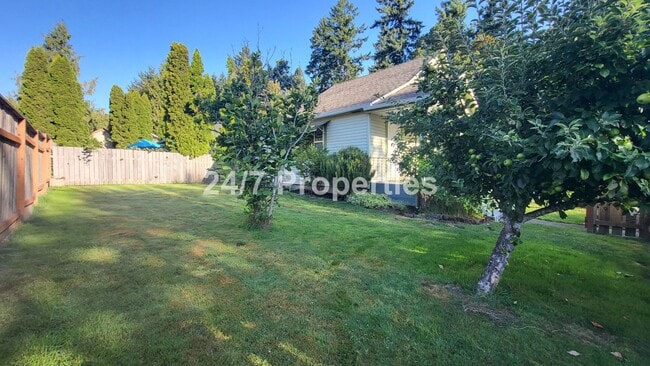 Building Photo - Charming 2 BD | 1 BA West Linn Cottage - R...