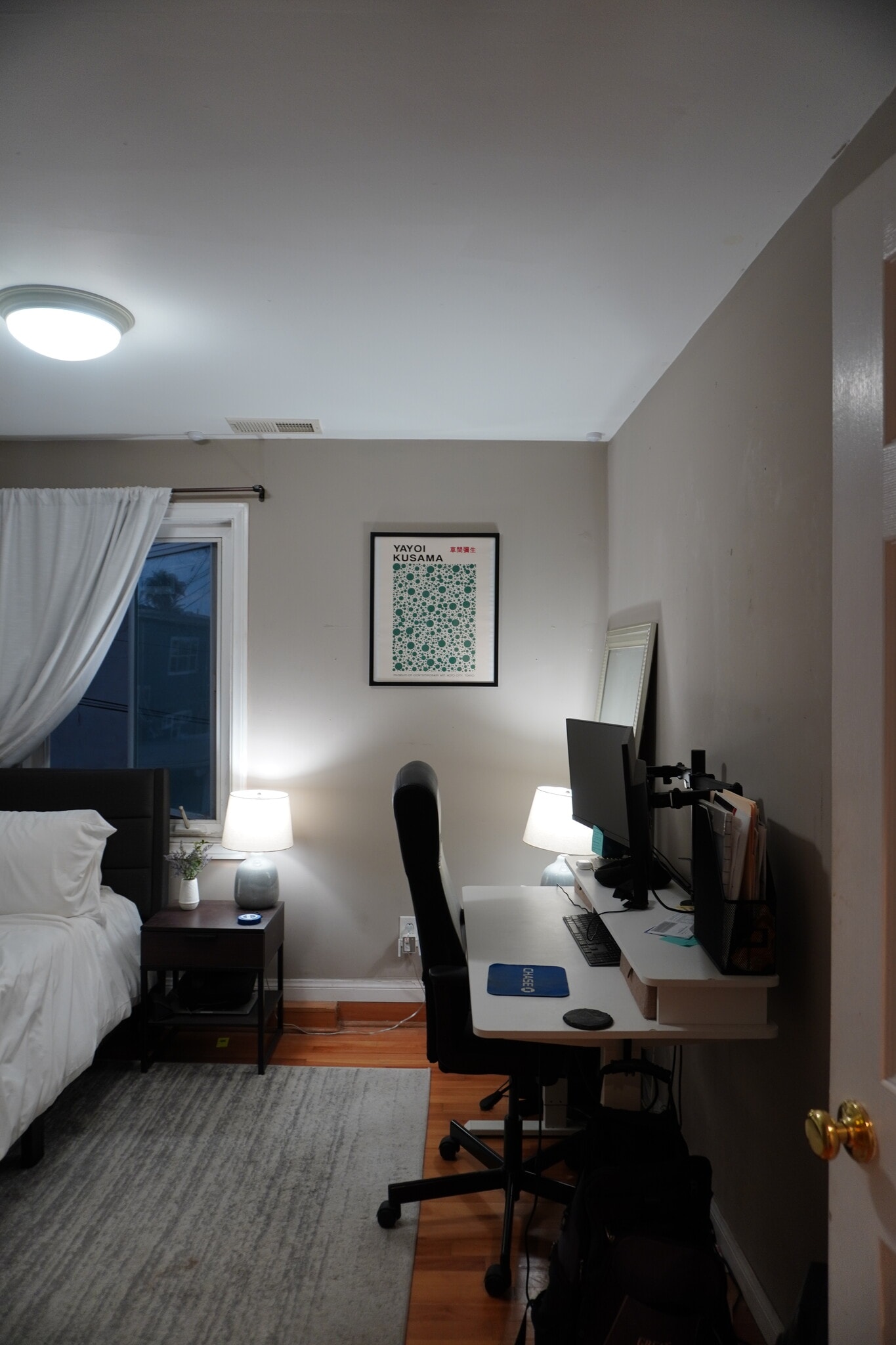 error here these are of 2bdroom apt - 1813 Oliver Ave