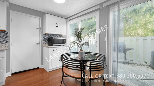 Building Photo - 2509 Burgandy Ln