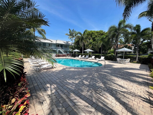 Building Photo - 1311 NE 18th St