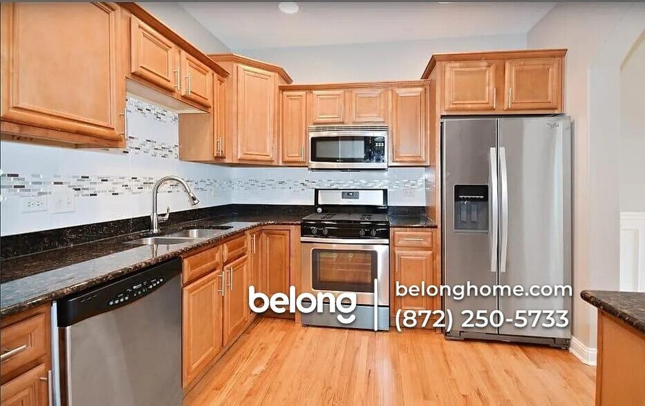 Building Photo - 850 Jameson Ct W