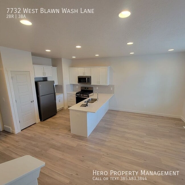 Building Photo - 7732 W Blawn Wash Ln