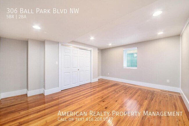 Building Photo - 306 Ball Park Blvd NW