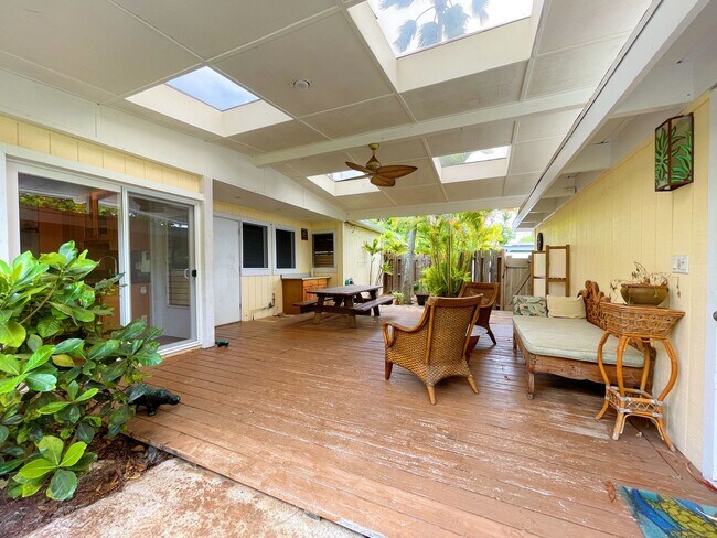 Building Photo - Pet Friendly Kailua Home with Pool, Waterf...