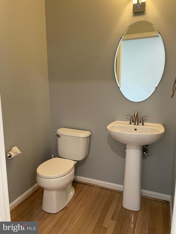 Building Photo - 30 Bridle Ct