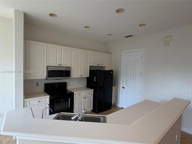 Building Photo - 8344 NW 127th Ln
