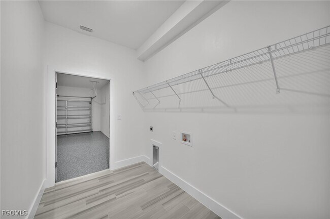 Building Photo - 2836 NW 5th Terrace