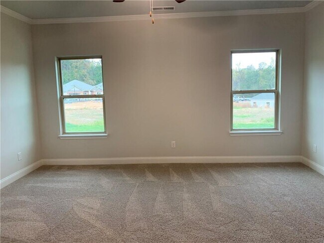 Building Photo - 112 Hidden Pines Cir