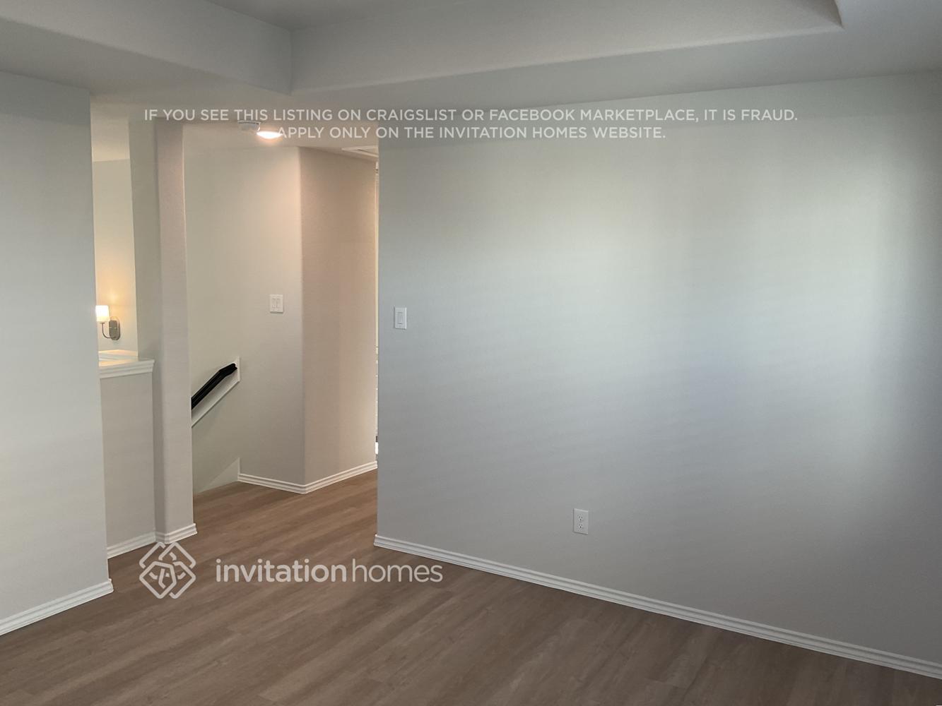 Building Photo - 10715 Sunlit St