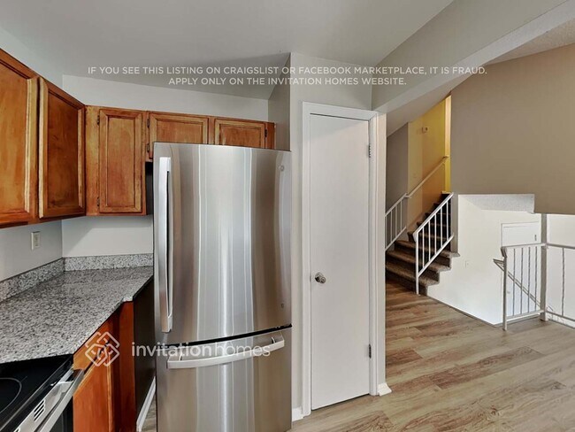 Building Photo - 11180 W 102nd Ave