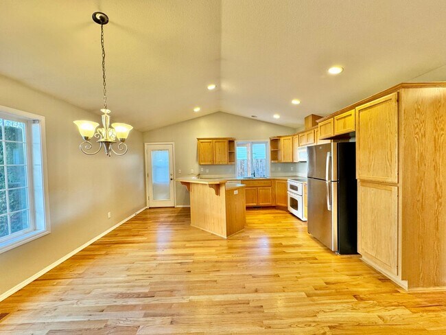 Building Photo - Fantastic Ranch Home in Battleground with ...