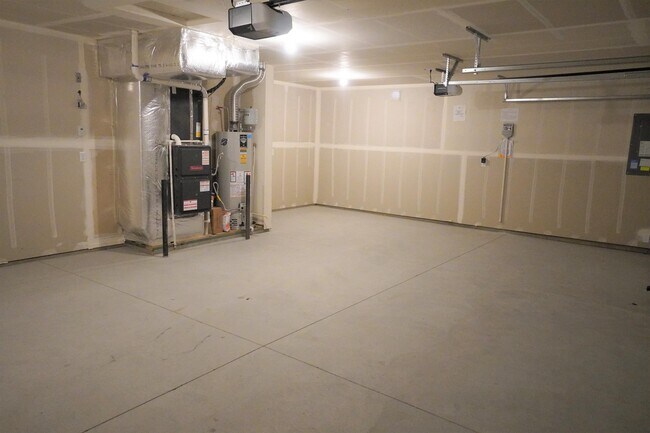 Building Photo - 3067 N Greengate Way