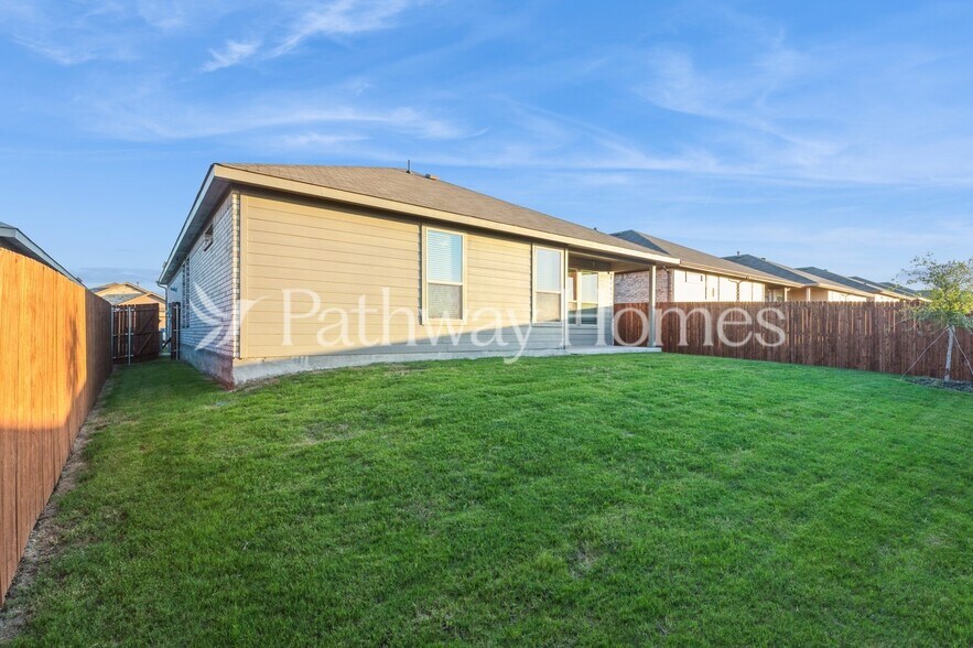 Building Photo - 9708 Olanta Trl