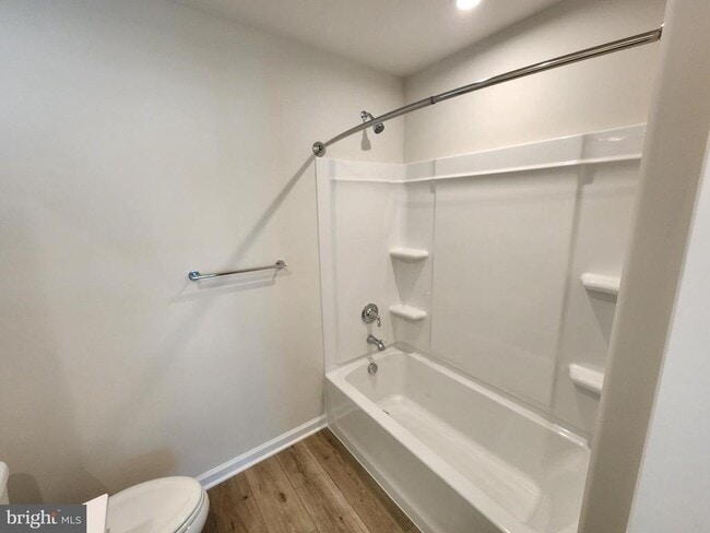 Building Photo - 619 Laurelwood Cir