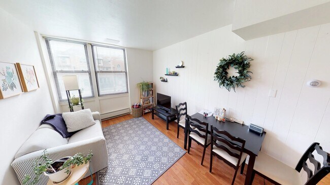 Building Photo - 16 E. Gorham