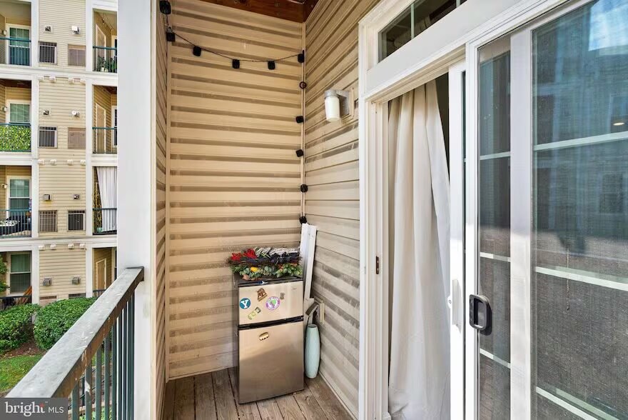 Building Photo - 2465 Army Navy Dr