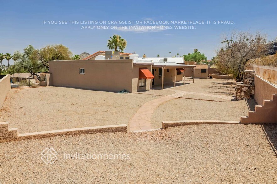 Building Photo - 15230 N 19th Pl