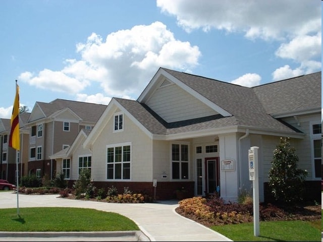 Building Photo - Magnolia Pointe