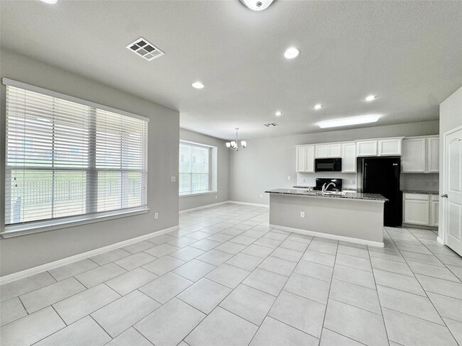 Building Photo - 113 Homily Dr