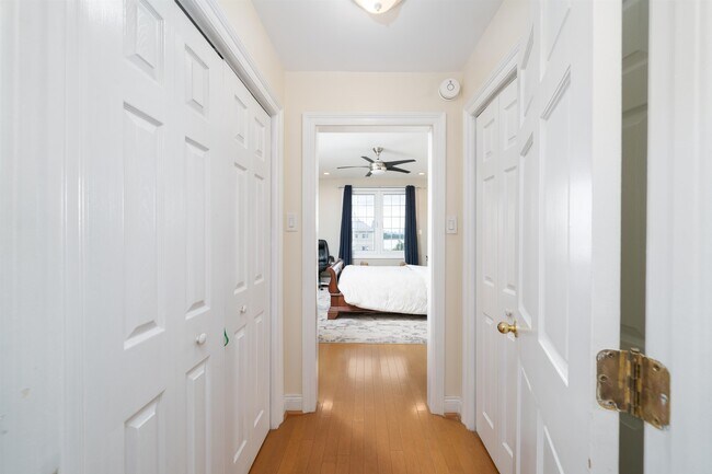 Building Photo - 101 Shearwater Ct E
