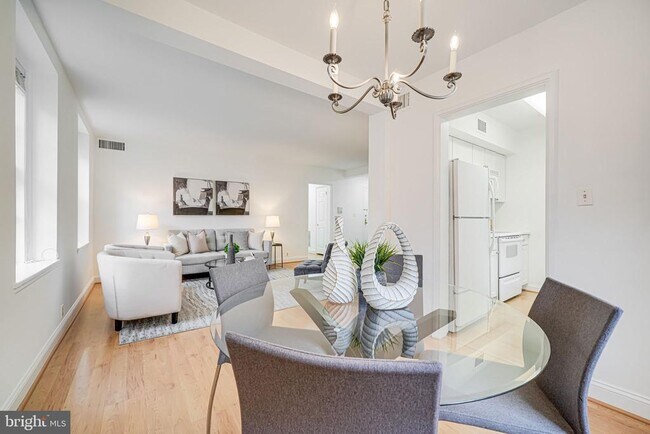 Building Photo - 3701 39th St NW