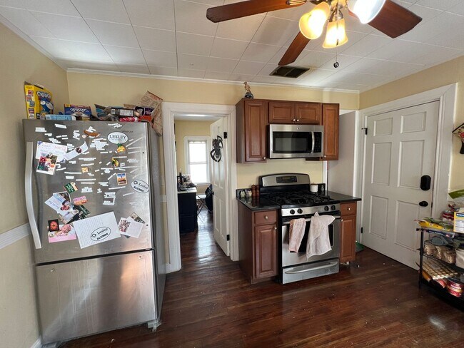 Building Photo - 21 Chandler St