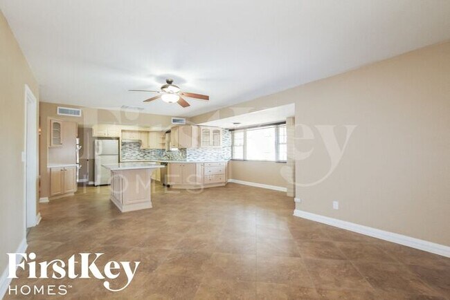 Building Photo - 3501 West Ironwood Drive