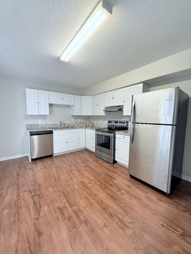 Building Photo - 4018 Hidden Hollow Terrace